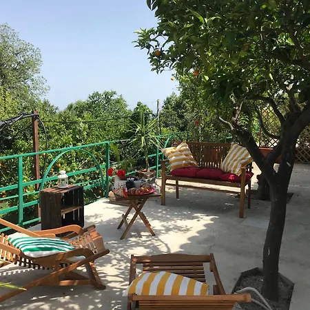 Holiday home Arancetodamare_artemide